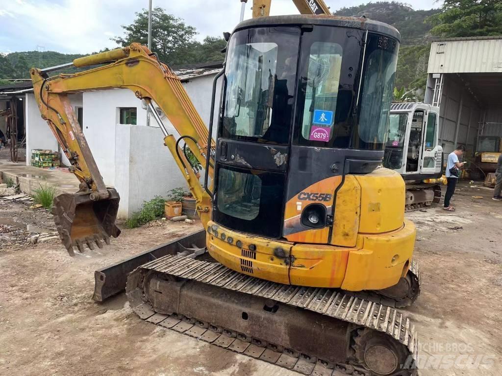 CASE CX 55 B ミニ油圧ショベル 7t以下（ミニユンボ・ミニディガー）