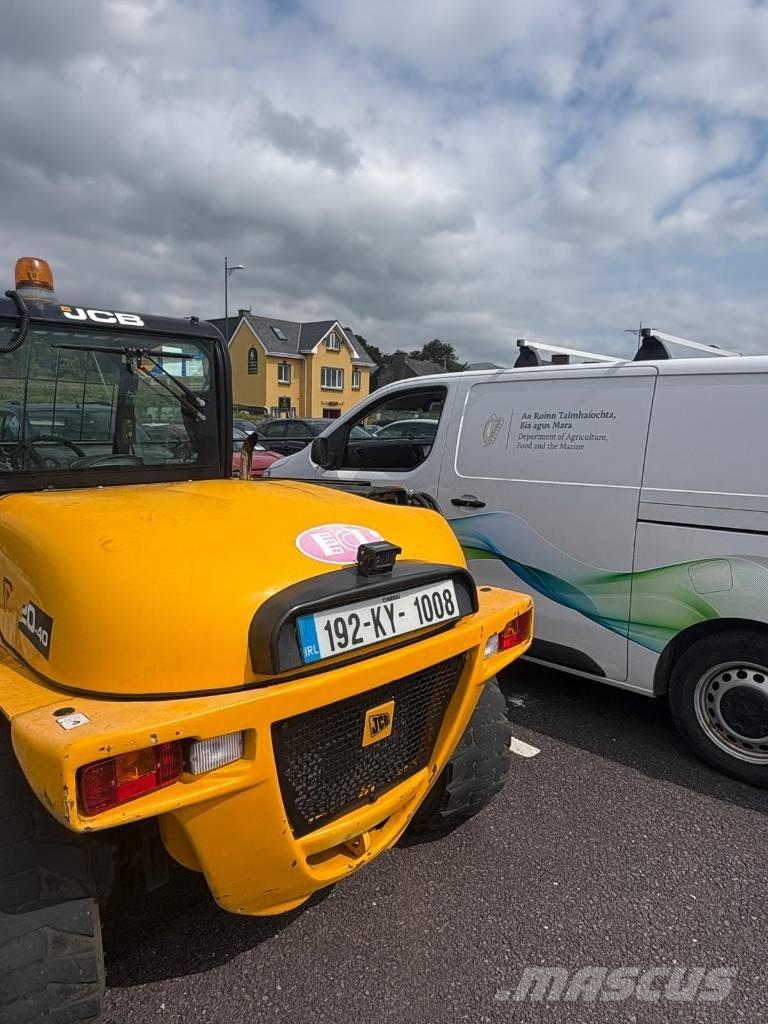 JCB 520-40 テレスコーピックハンドラー