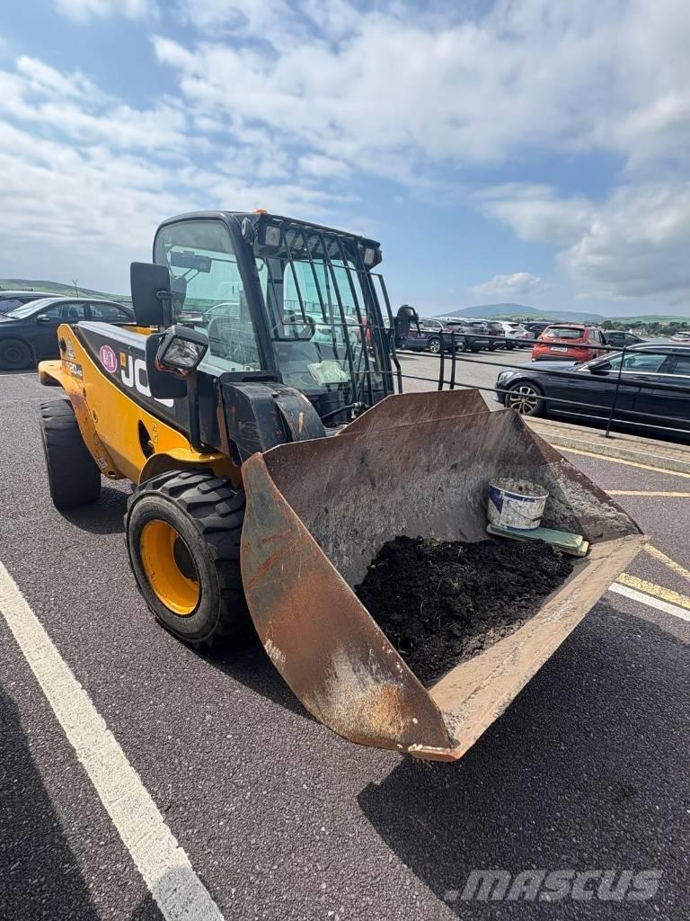 JCB Vibromax 520-40 テレスコーピックハンドラー
