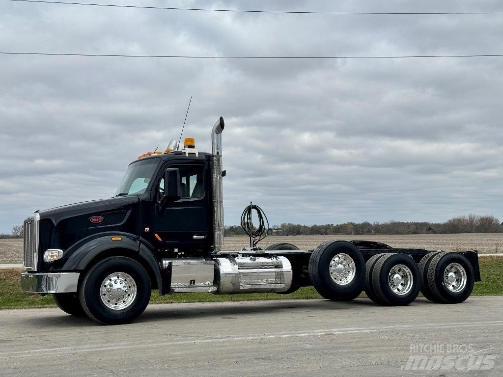 Peterbilt 567 中古トラクターヘッド | トレーラーヘッド