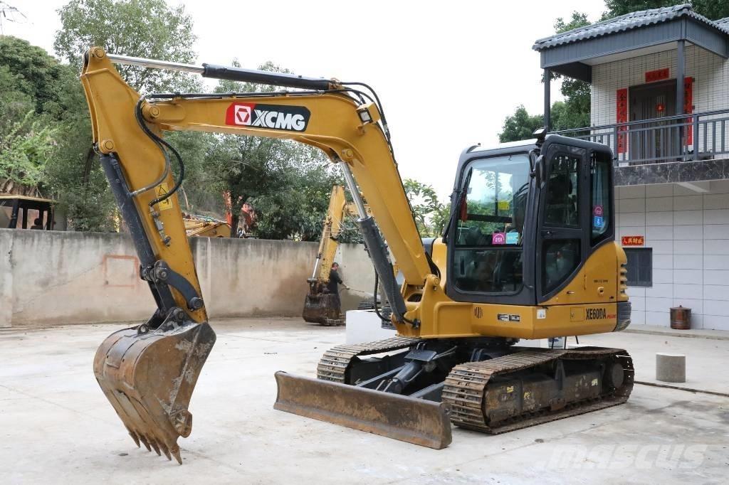 XCMG XE 60 DA ミニ油圧ショベル 7t以下（ミニユンボ・ミニディガー）