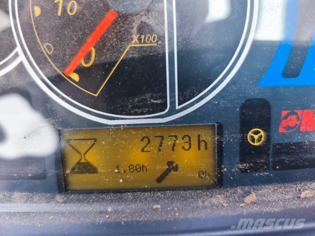 Manitou MT 1440 テレスコーピックハンドラー