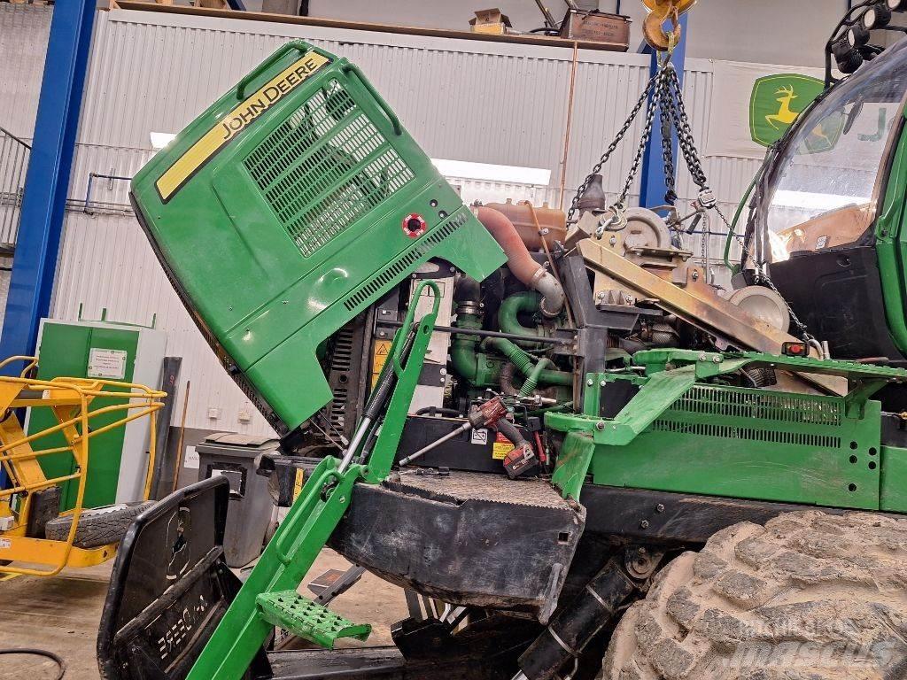 John Deere 1910 フォワーダー