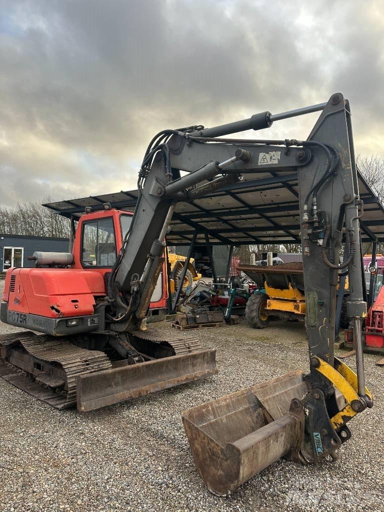 Komatsu PC 75 中型油圧ショベル 7ｔ-12ｔ（ユンボ・パワーショベル・バックホー）