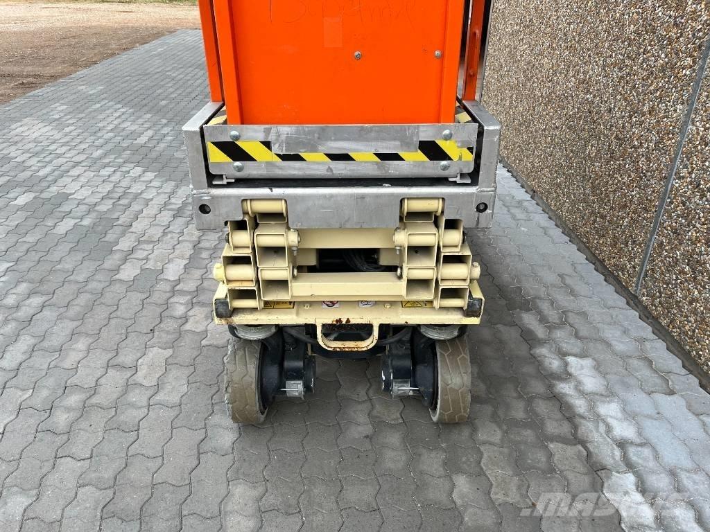 JLG 1930 ES シザースリフト
