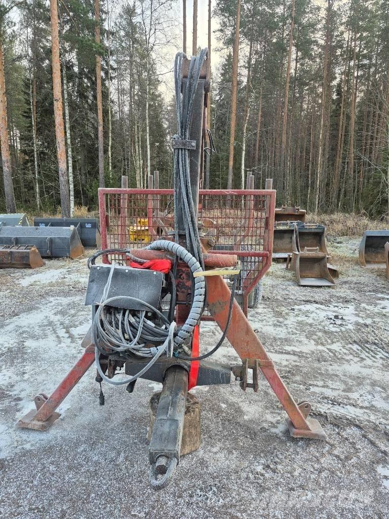 Patu 1800 林業トレーラー