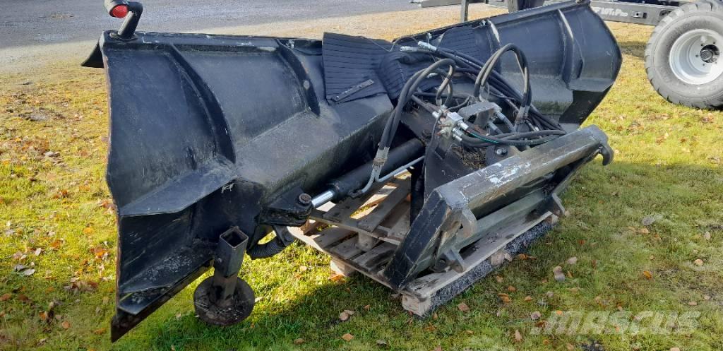 Pome 320 スノーブレードとプラウ