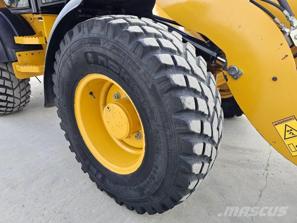 CAT 908M ホイールローダー・タイヤショベル