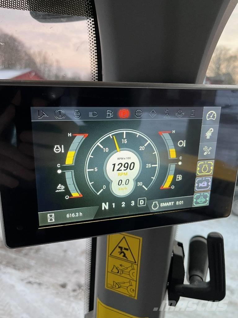 New Holland W 110D 農業用テレハンドラー