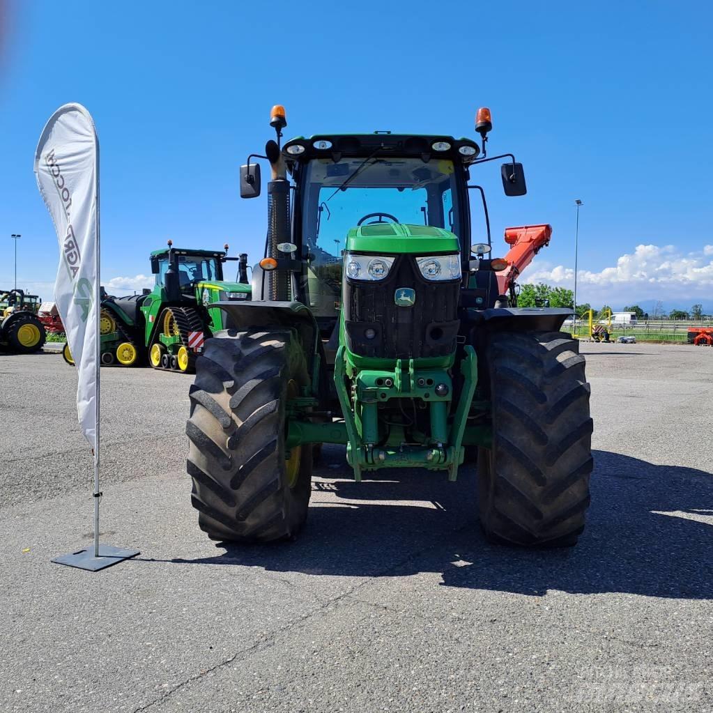 John Deere 6210 R トラクター