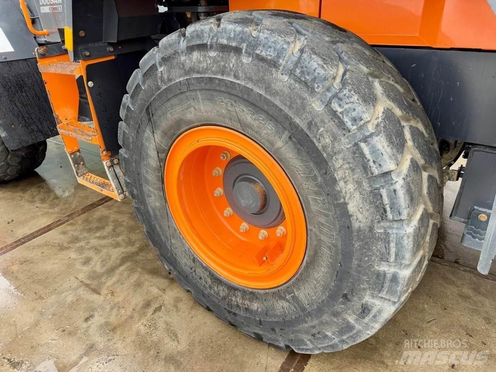 Doosan DL250-7 ホイールローダー・タイヤショベル