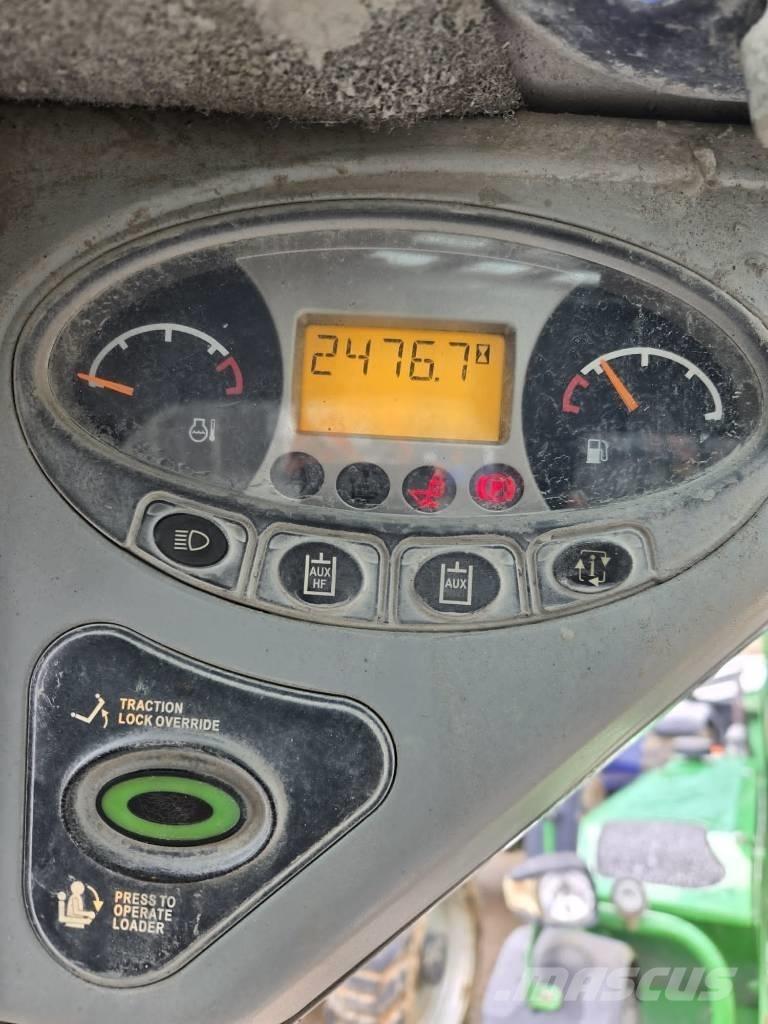 Bobcat S 130 スキッドステアローダー