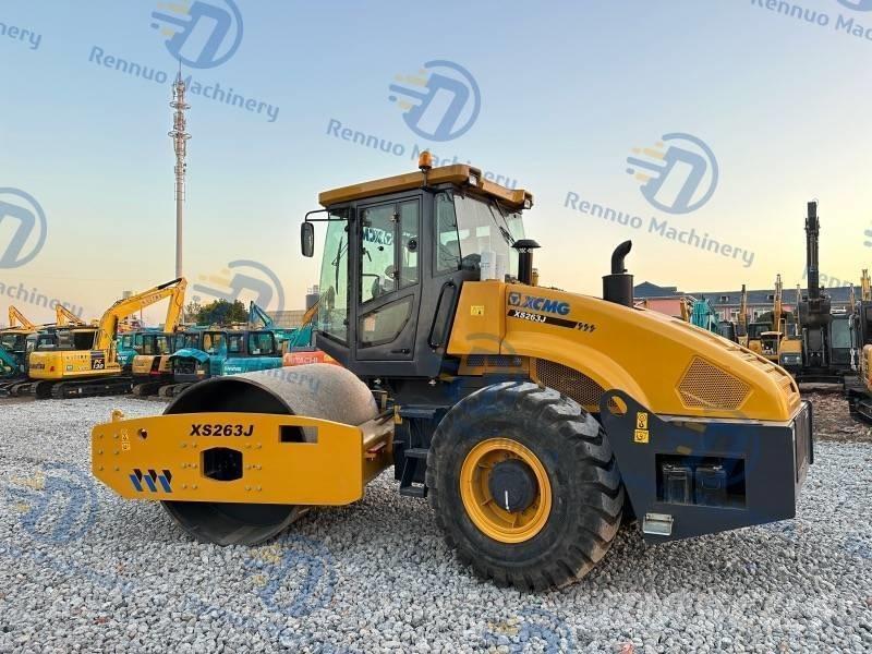 XCMG XS263J 振動ローラ