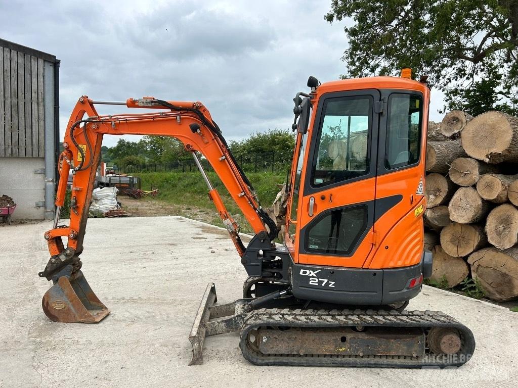 Doosan DX 27 Z ミニ油圧ショベル 7t以下（ミニユンボ・ミニディガー）