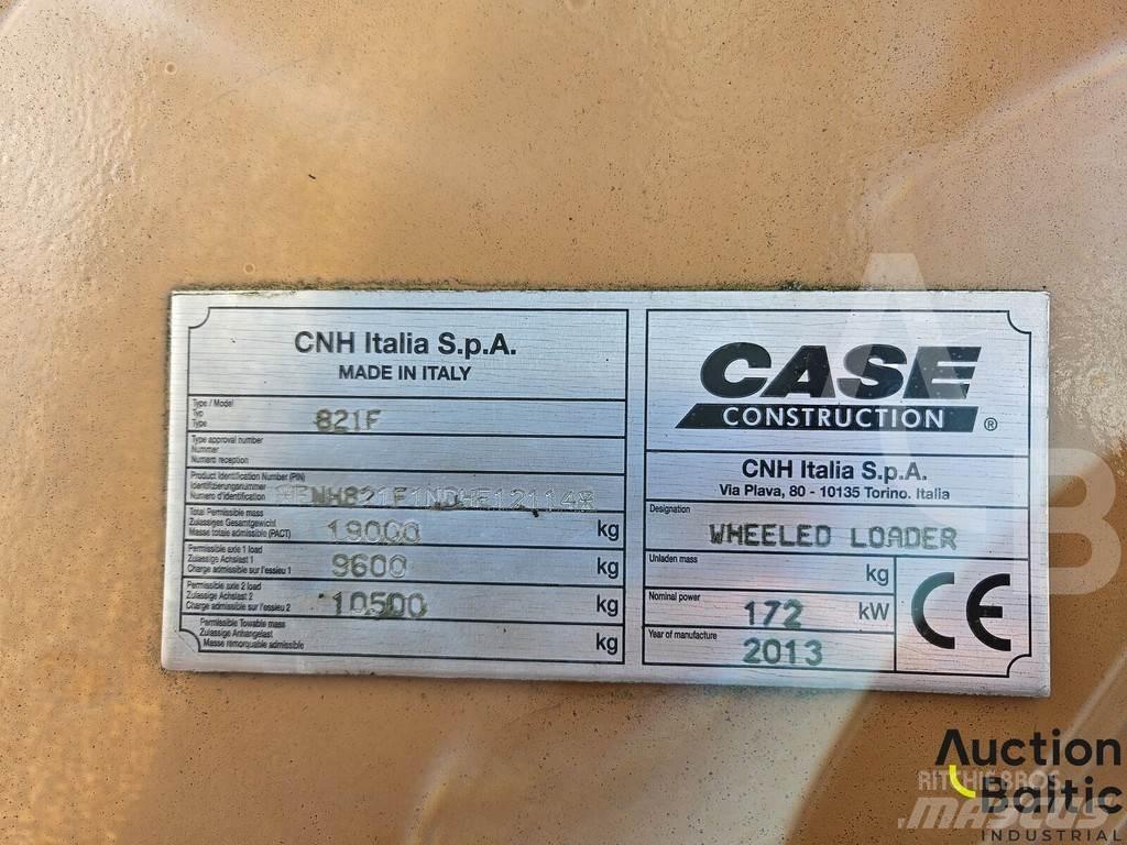 CASE 821 F ホイールローダー・タイヤショベル
