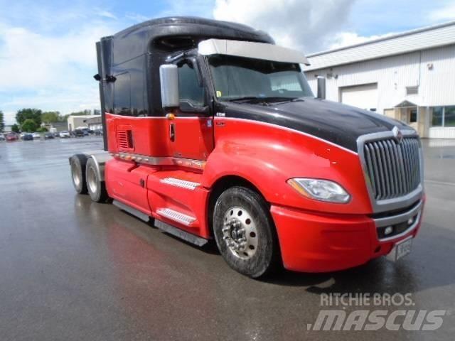 International LT625 中古トラクターヘッド | トレーラーヘッド