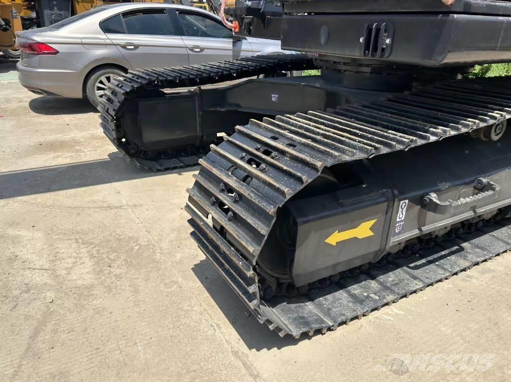Volvo EC 220 大型油圧ショベル12t以上（パワーショベル・ユンボ）