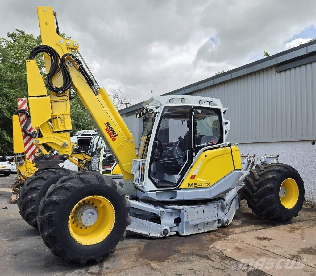 Menzi Muck M545X 特殊油圧ショベル