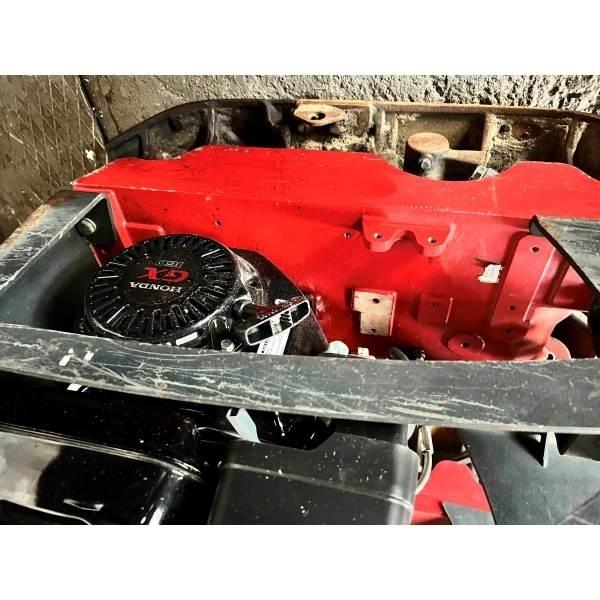 Bomag BPR 25/40 プレートコンパクター