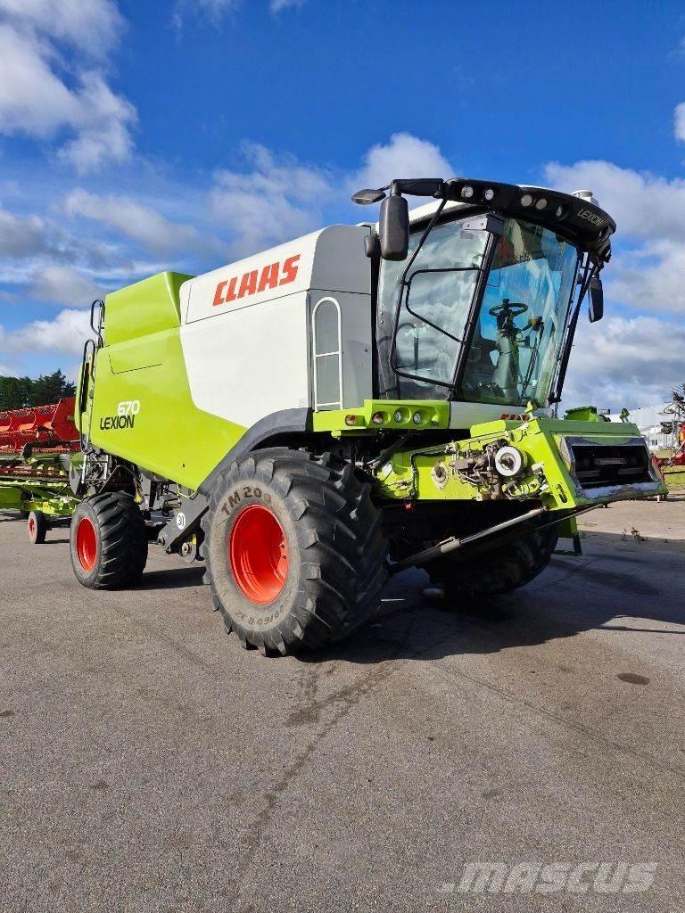 CLAAS Lexion 670 コンバイン