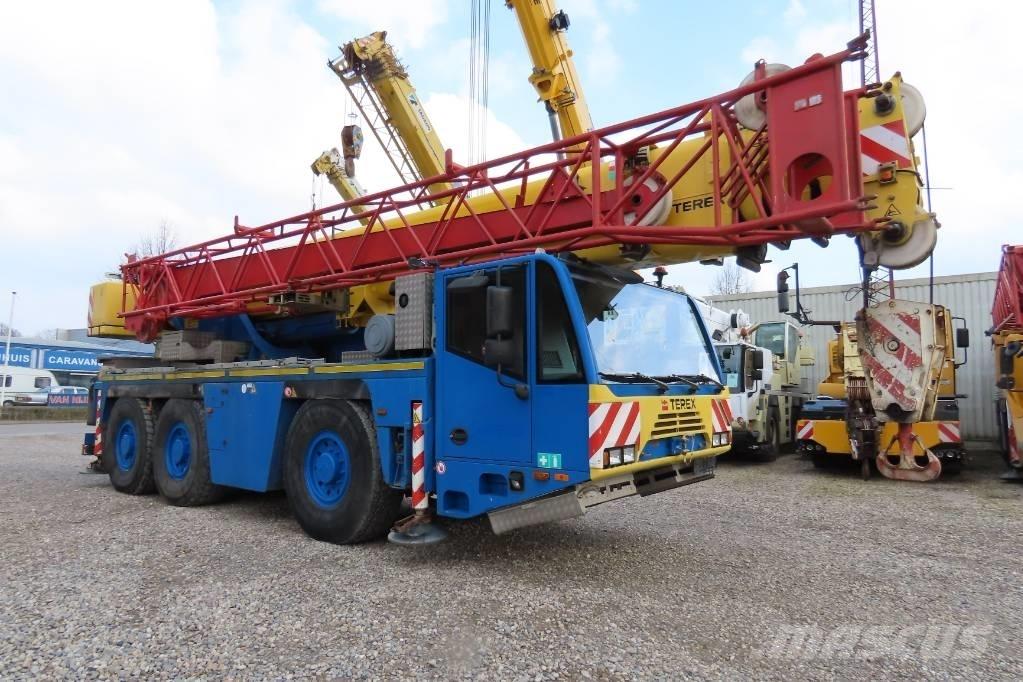 Terex Demag AC 50-1 オールテレーンクレーン