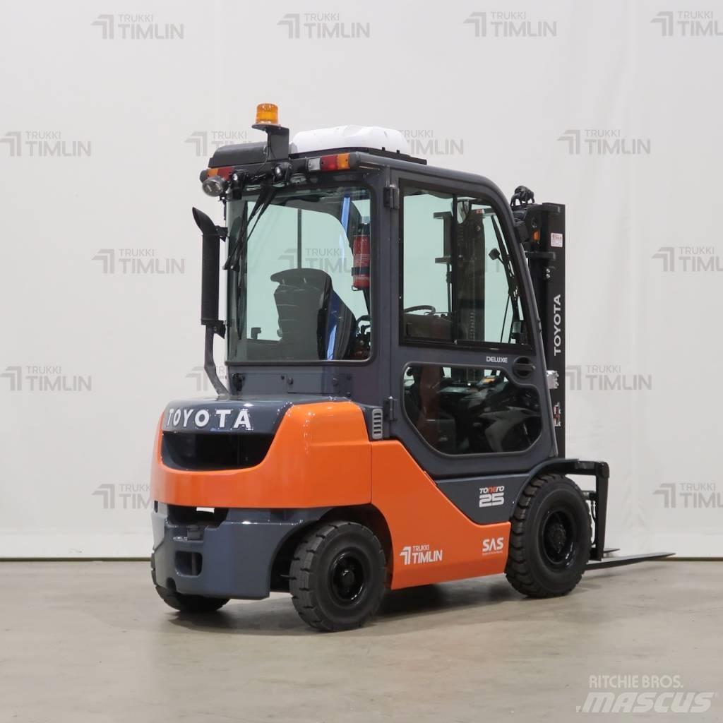 Toyota 52-8FDF25 ディーゼル・軽油
