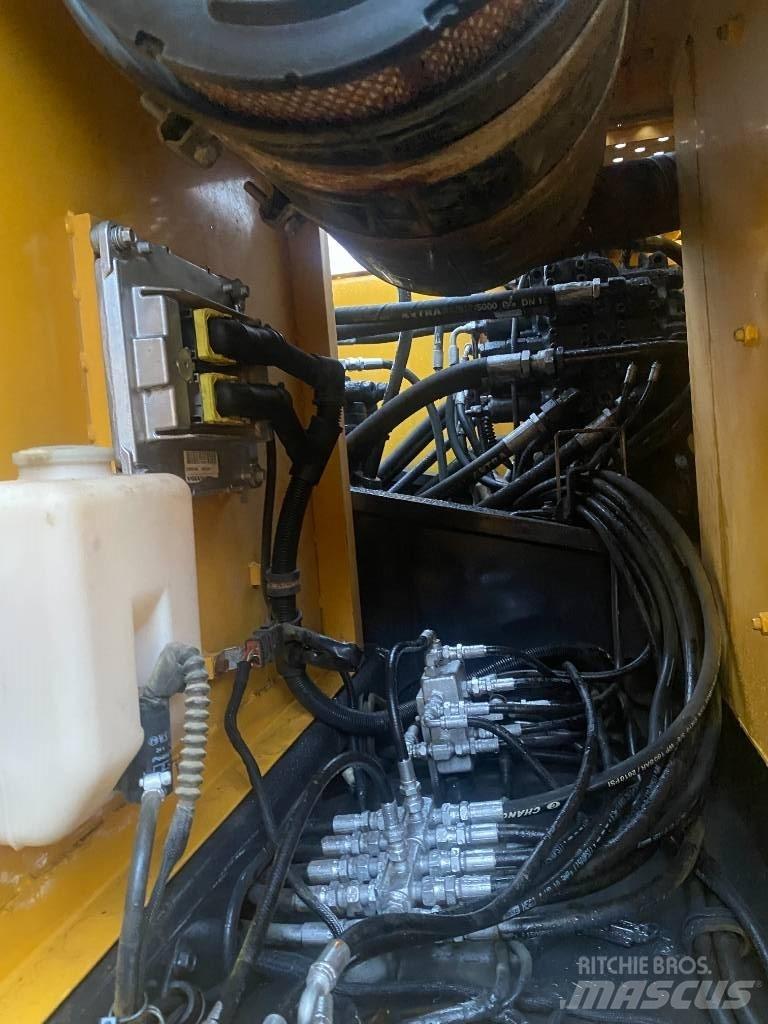 Volvo EC210BLC 大型油圧ショベル12t以上（パワーショベル・ユンボ）