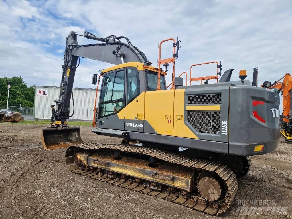 Volvo EC220EL 大型油圧ショベル12t以上（パワーショベル・ユンボ）