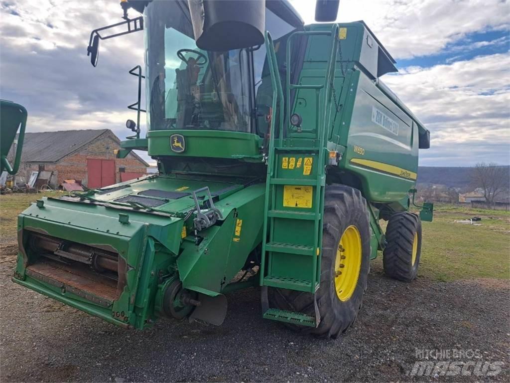 John Deere W650 コンバイン