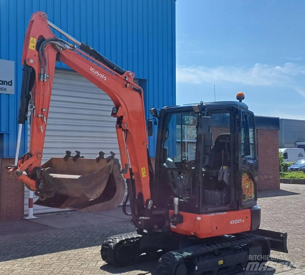 Kubota KX 037-4 ミニ油圧ショベル 7t以下（ミニユンボ・ミニディガー）