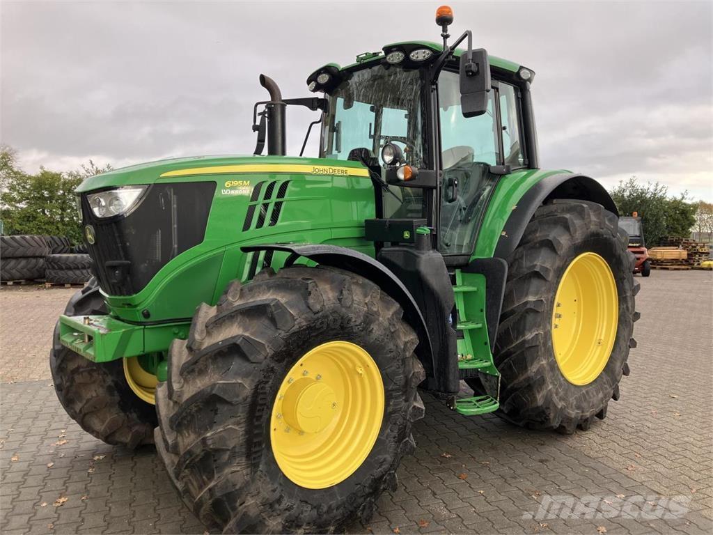 John Deere 6195M トラクター