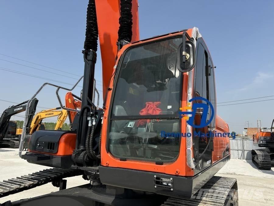 Doosan DX 340 大型油圧ショベル12t以上（パワーショベル・ユンボ）