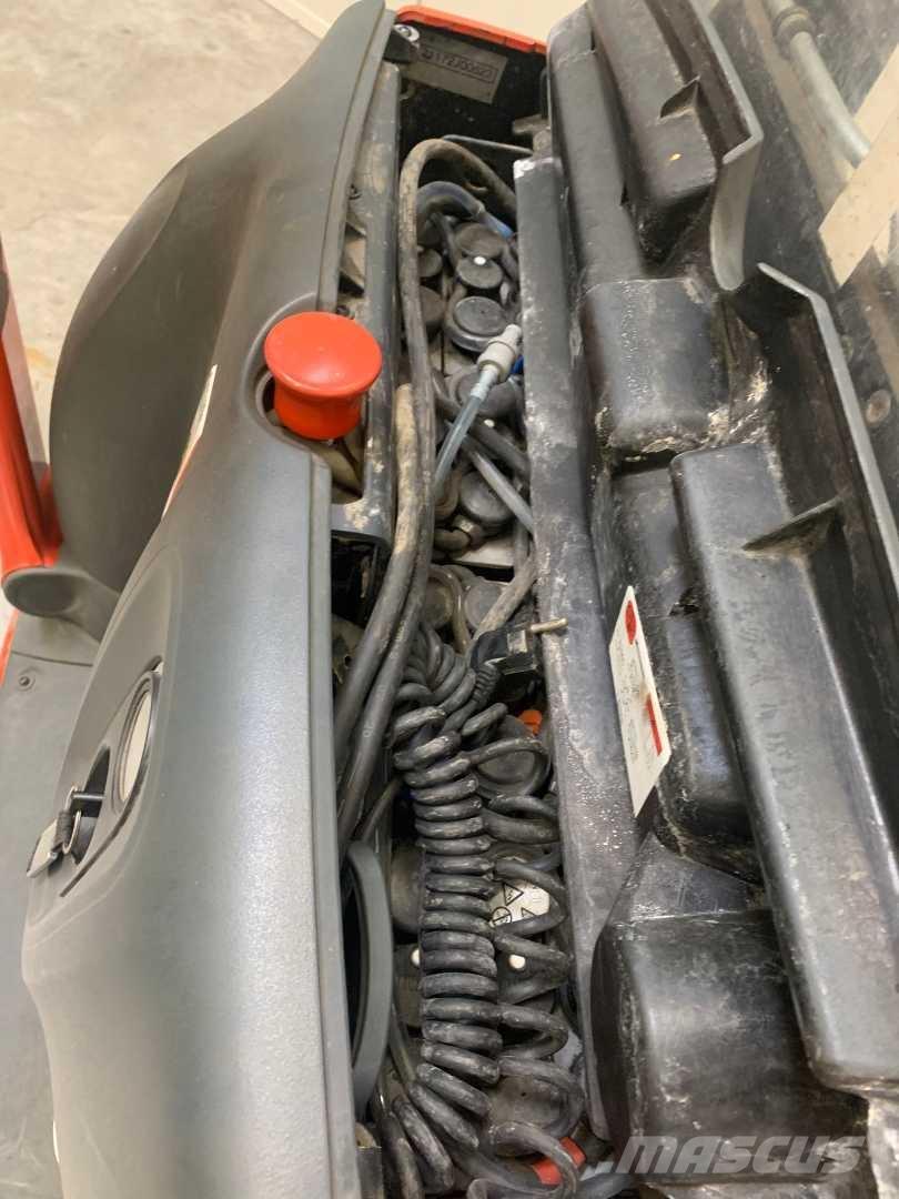 Linde L10 自走式スタッカー