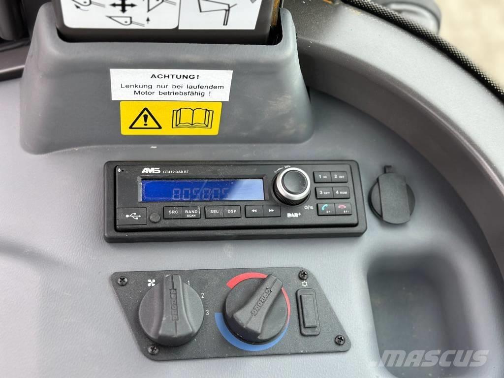 Mecalac AX 700 ホイールローダー・タイヤショベル