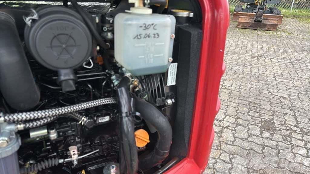 Takeuchi TB216 ミニ油圧ショベル 7t以下（ミニユンボ・ミニディガー）