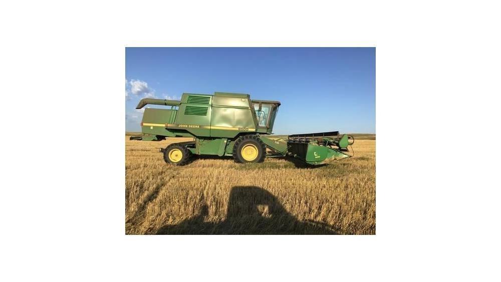 John Deere 9500 コンバイン
