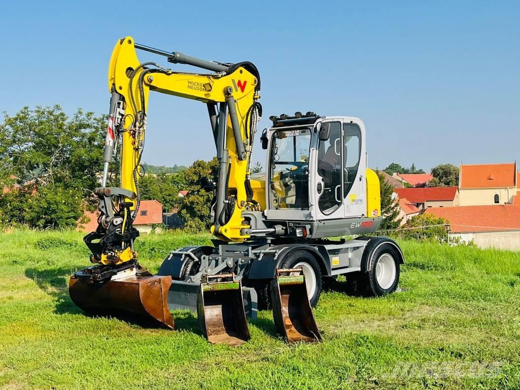 Wacker Neuson EW 100 ホイール式油圧ショベル（パワーショベル・ユンボ・バックホー）