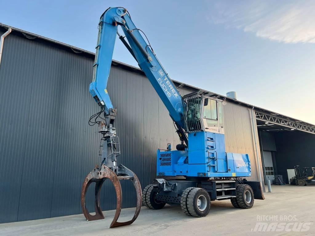 Fuchs MHL454 廃棄物／工業産廃処理機