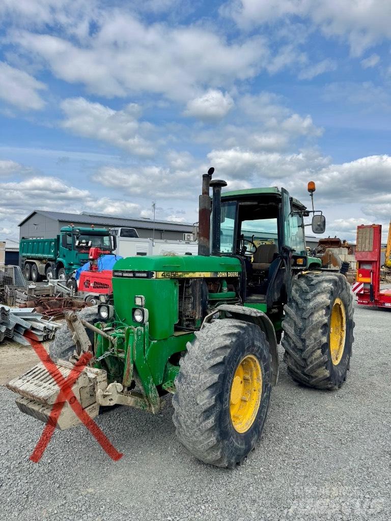 John Deere 4455 トラクター
