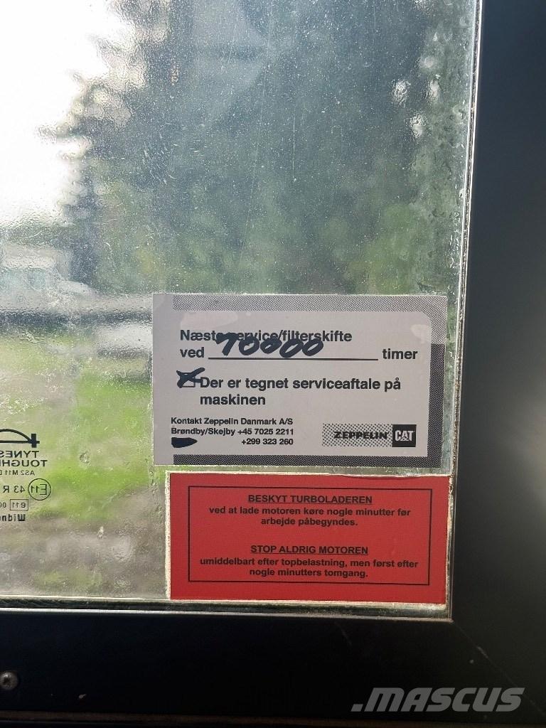 CAT D 6 T LGP ブルドーザー