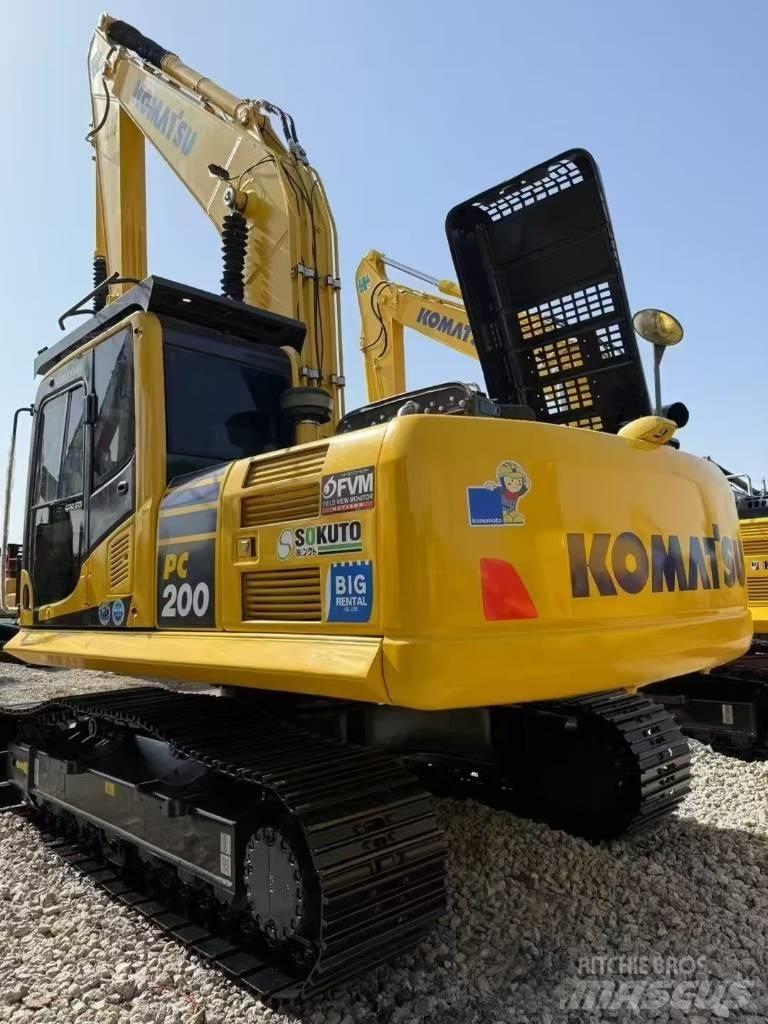 Komatsu 200-8 大型油圧ショベル12t以上（パワーショベル・ユンボ）