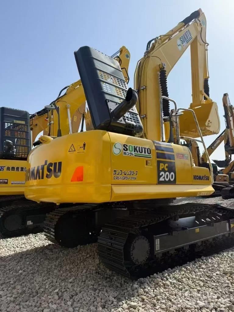 Komatsu 200-8 大型油圧ショベル12t以上（パワーショベル・ユンボ）