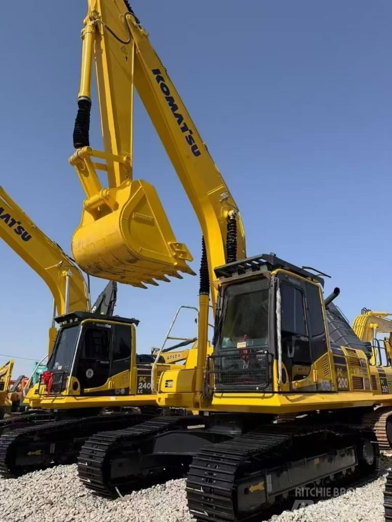 Komatsu 200-8 大型油圧ショベル12t以上（パワーショベル・ユンボ）