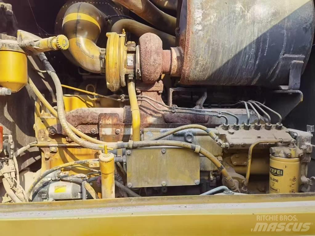 CAT 140 H モーターグレーダー