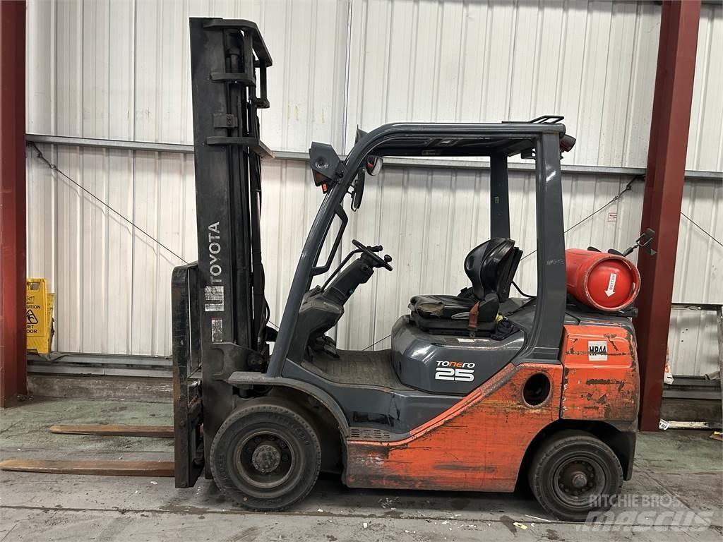 Toyota 02-8FGF25 LPGフォークリフト