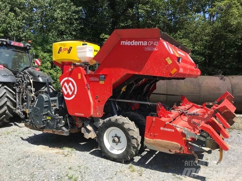 Miedema CP42 P 75H ジャガイモ播種機