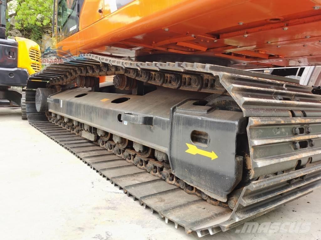 Doosan DX 225 LC 大型油圧ショベル12t以上（パワーショベル・ユンボ）