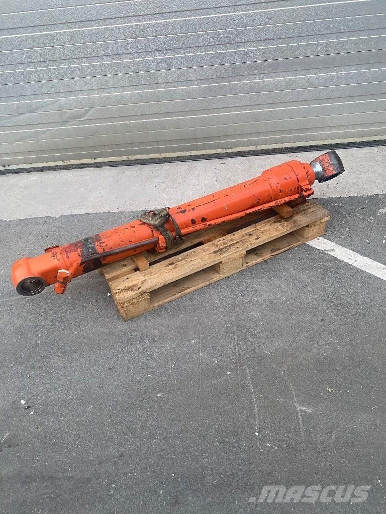 Hitachi ZX 250 LC 大型油圧ショベル12t以上（パワーショベル・ユンボ）