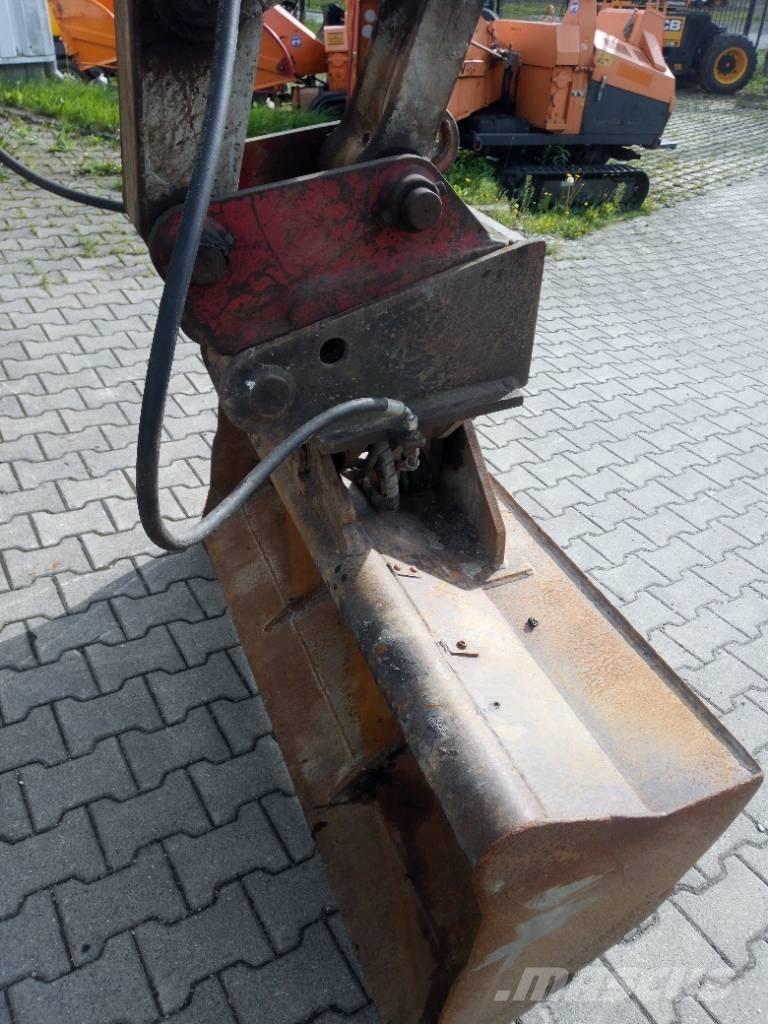 Takeuchi TB 175 W ホイール式油圧ショベル（パワーショベル・ユンボ・バックホー）