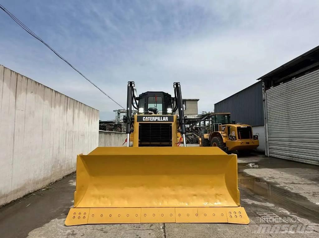 CAT D 6 R ブルドーザー